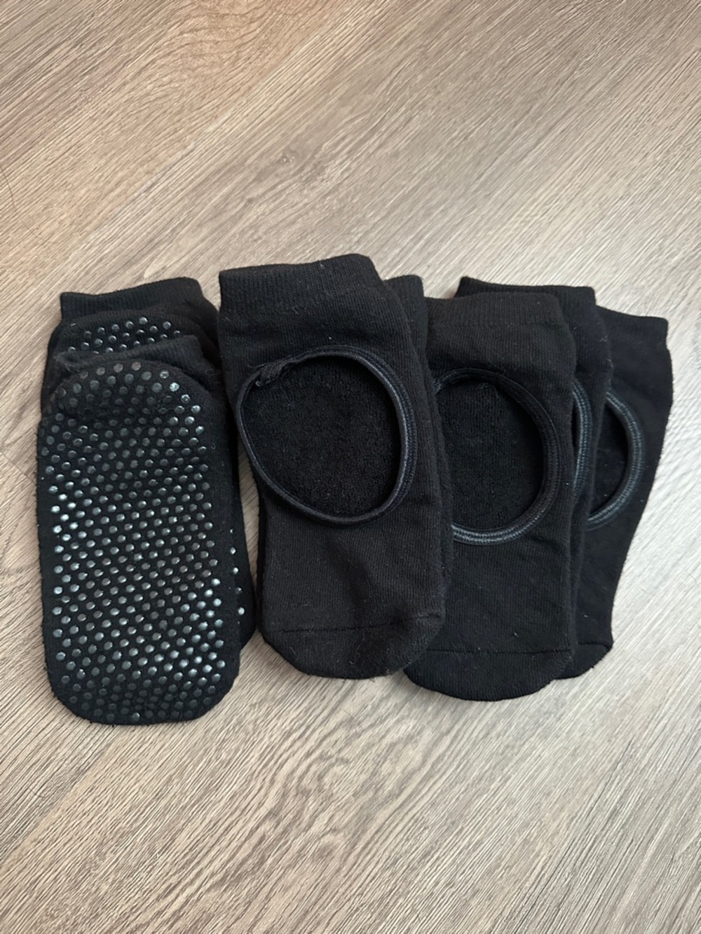 Women’s Pilates/Yoga Grip Socks - Pack of 4